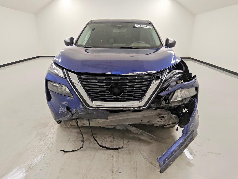 2023 Nissan Rogue sport VIN JN8BT3AA3PW409680 COPART salvage auction — MECHANICAL, CA - CERTIFICATE OF TITLE, sold $4,550 on 2026-07-23 (photo 5)