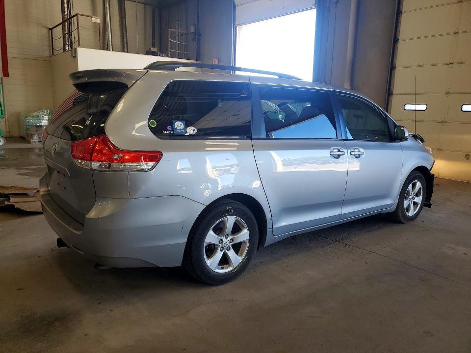 2013 Toyota VIN 5TDKK3DCXDS386986 COPART salvage auction — FRONT END, MN - CERT OF TITLE-SALVAGE, sold $2,800 on 2026-07-07 (photo 3)