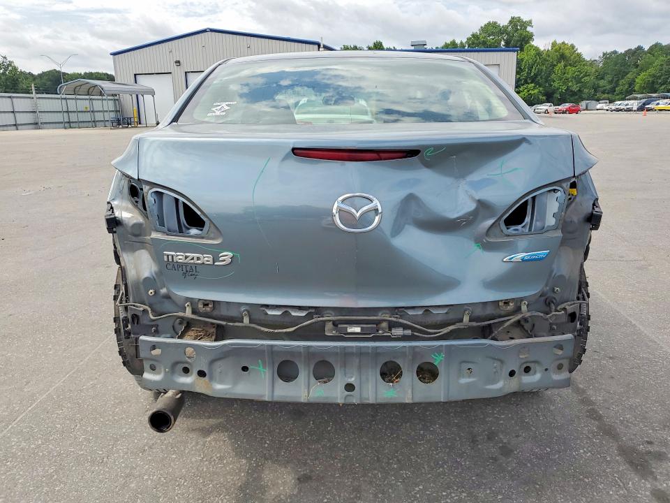 2013 Mazda 3 VIN JM1BL1V76D1780422 COPART salvage auction — REAR END, Nc - Salvage Certificate Of Title, sold $625 on 2026-07-28 (photo 6)