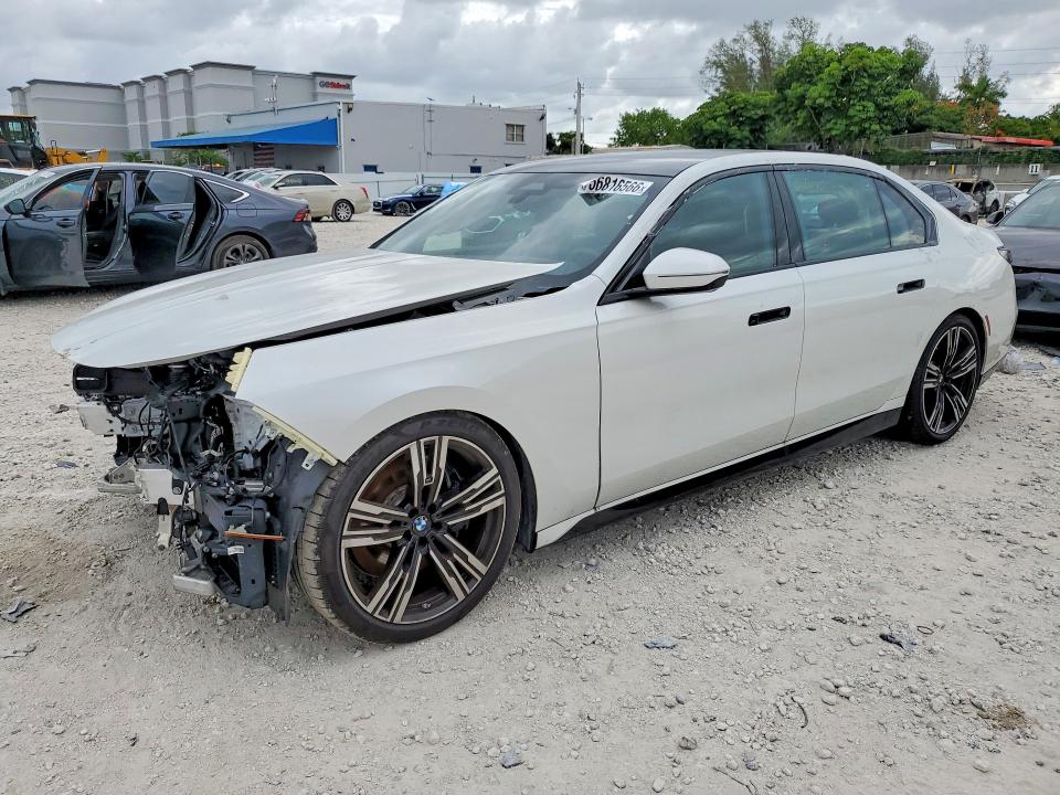 2025 BMW 7 series VIN WBA23EH0XSCV31352 COPART salvage auction — FRONT END, FL - CERT OF TITLE SLVG REBUILDABLE, sold $30,750 on 2026-07-28 (photo 1)