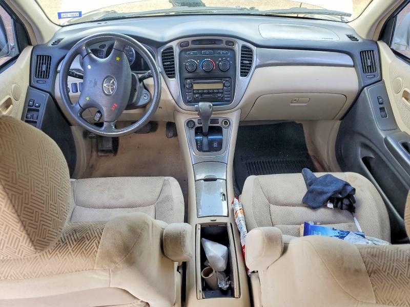 2003 Toyota Highlander VIN JTEGF21A330087571 COPART salvage auction — FRONT END, Tx - Salvage Vehicle Title, sold $600 on 2026-07-06 (photo 8)