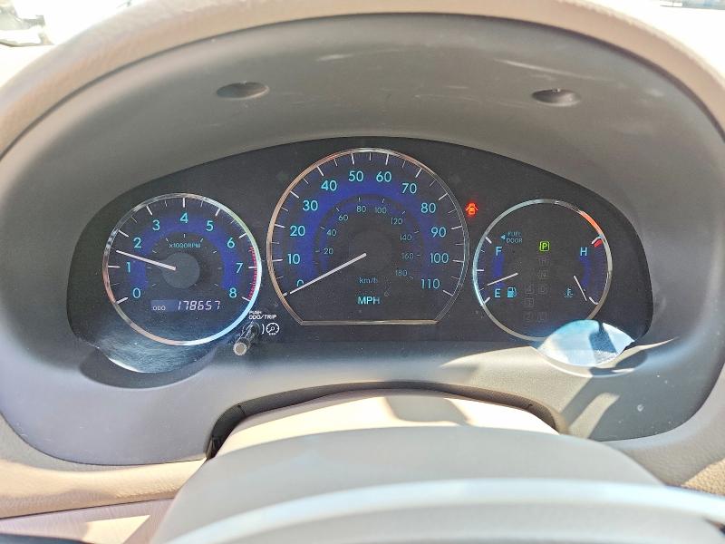 2008 Toyota Sienna VIN 5TDZK22CX8S191391 COPART salvage auction — FRONT END, MA - CERT OF TITLE-RECONSTRCTD COLL, sold $2,600 on 2026-07-20 (photo 9)