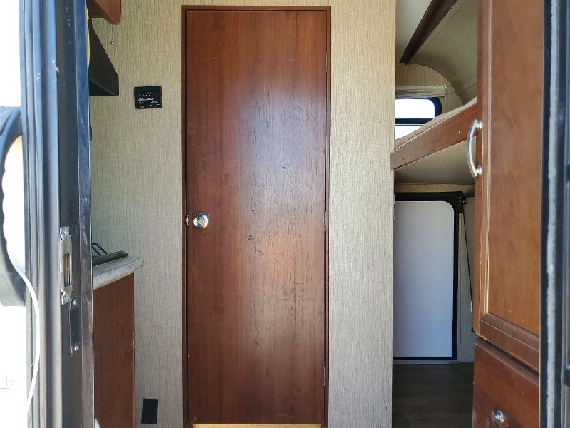 2016 Keystone Outback VIN 4YDT21020GB451505 COPART salvage auction — SIDE, NV - SALVAGE TITLE, sold $4,400 on 2026-07-09 (photo 6)