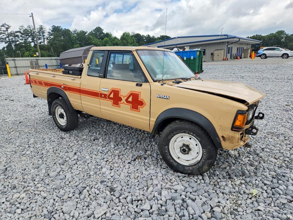 1984 Datsun 720 VIN JN6ND06Y4EW008725 COPART salvage auction — FRONT END, GA - CERT OF TITLE-SALVAGE, sold $900 on 2026-07-16 (photo 4)