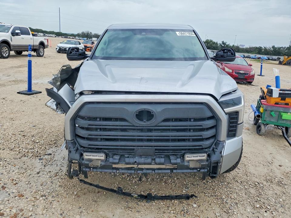 2022 Toyota Tundra VIN 5TFLA5AB2NX015590 COPART salvage auction — FRONT END, Tx - Salvage Vehicle Title, sold $11,200 on 2026-07-16 (photo 5)