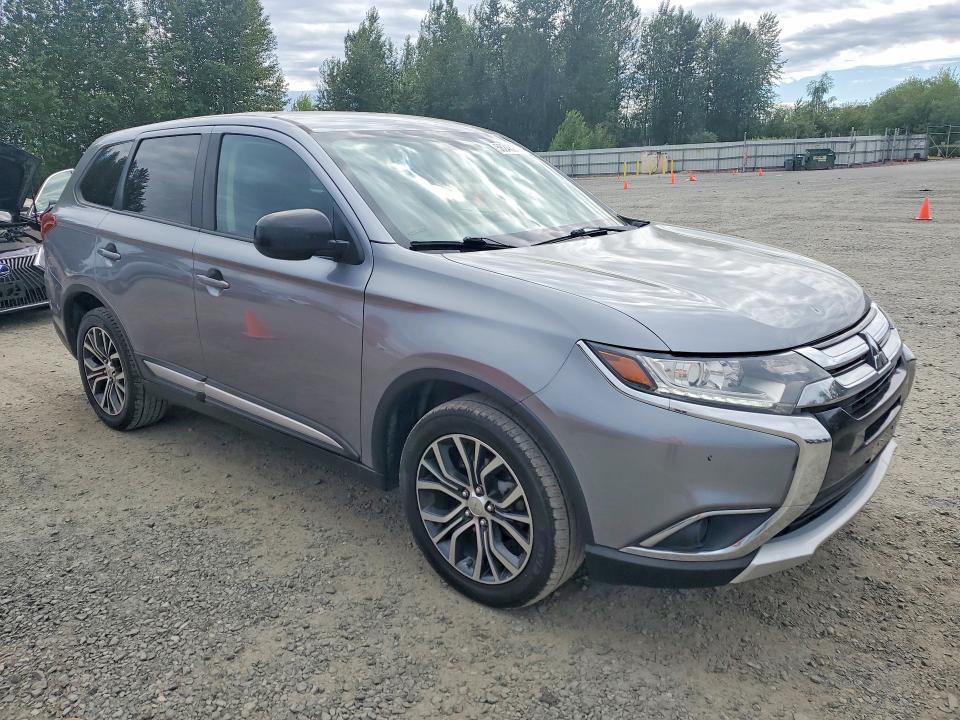 2017 Mitsubishi Outlander VIN JA4AZ2A31HZ027112 COPART salvage auction — MINOR DENT/SCRATCHES, Nv - Certificate Of Title, sold $3,500 on 2026-07-20 (photo 4)