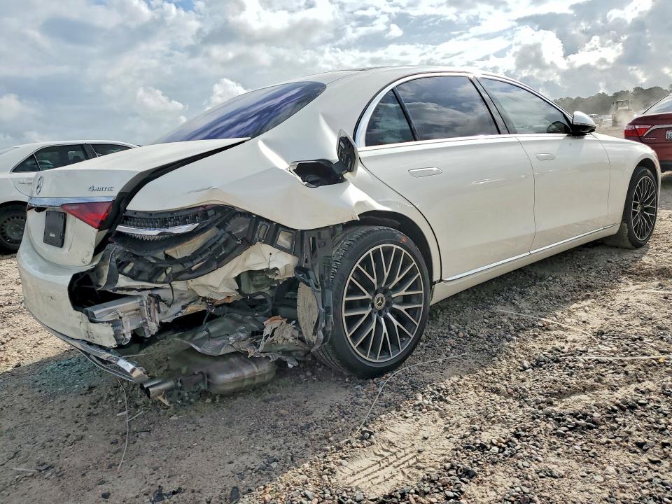 2022 Mercedes-benz VIN W1K6G6DB9NA089398 COPART salvage auction — REAR END, Tx - Salvage Vehicle Title, sold $32,000 on 2026-07-28 (photo 3)