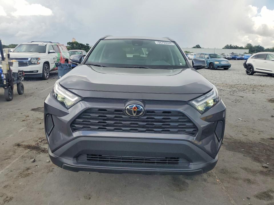 2023 Toyota Rav 4 VIN 2T3W1RFV2PC230595 COPART salvage auction — REAR END, Fl - Cert Of Title Slvg Rebuildable, sold $15,100 on 2026-08-24 (photo 5)