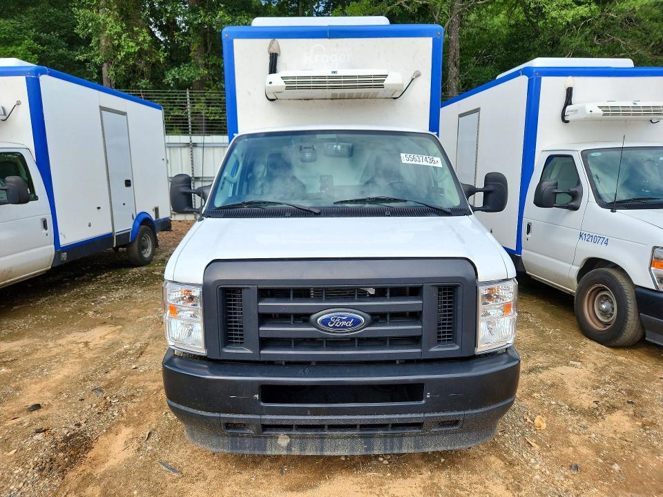 2024 Ford E-350 VIN 1FDWE3FN8RDD04307 COPART salvage auction — NORMAL WEAR, Ga - Certificate Of Title, sold $20,000 on 2026-07-28 (photo 5)