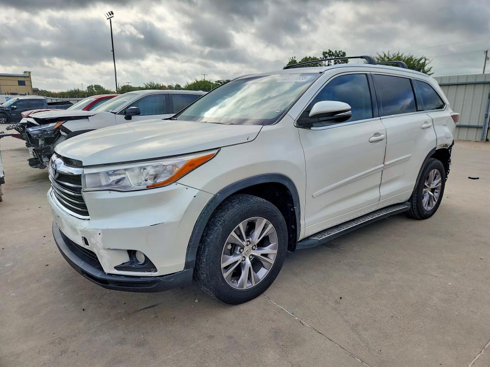 2015 Toyota Highlander VIN 5TDKKRFH4FS082664 COPART salvage auction — REAR END, TX - SALVAGE VEHICLE TITLE (P), sold $7,700 on 2026-07-09 (photo 1)