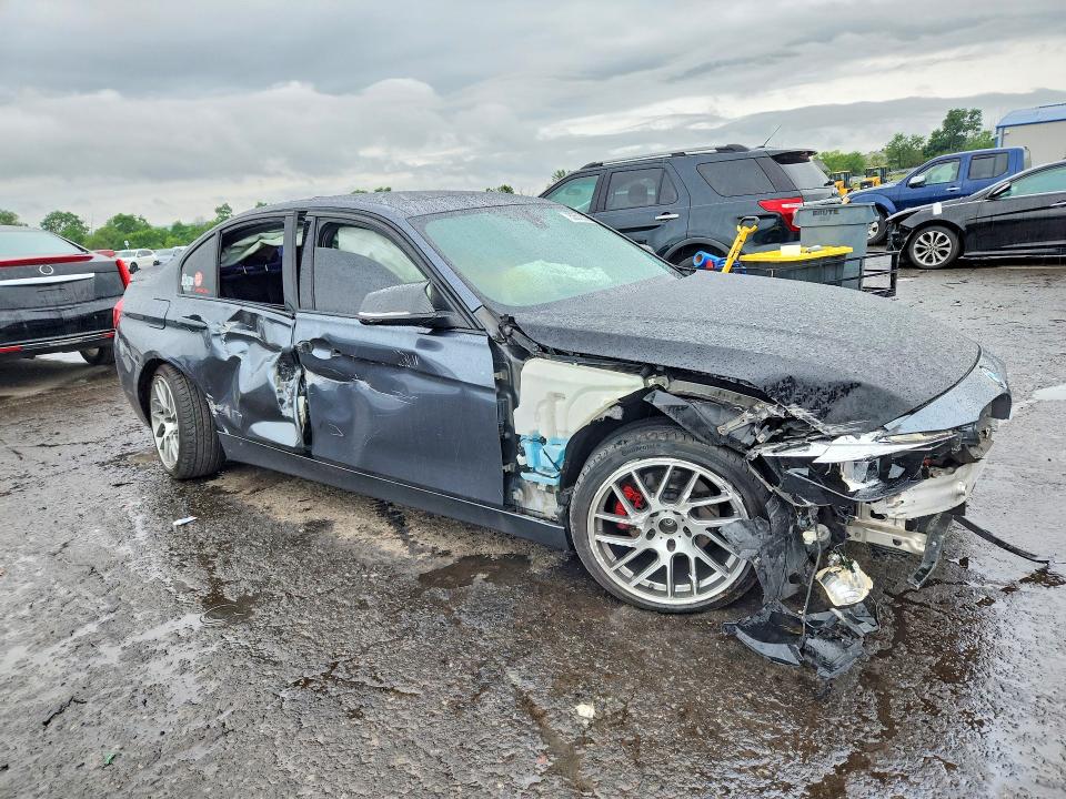 2017 BMW 3er VIN WBA8D9G36HNU64126 COPART salvage auction — SIDE, PA - CERTIFICATE OF SALVAGE, sold $575 on 2026-07-31 (photo 4)