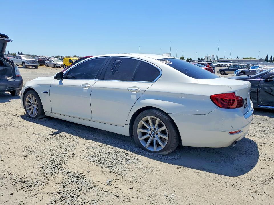 2014 BMW VIN WBA5B1C55ED475010 COPART salvage auction — NORMAL WEAR, Fl - Dis/Dlr/Exp Only Clean Title, sold $750 on 2026-07-28 (photo 2)