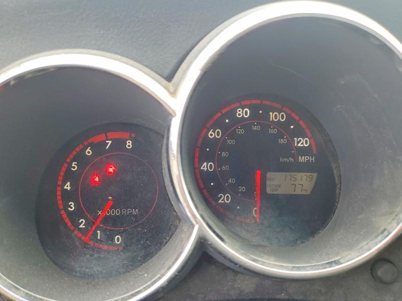 2006 Pontiac Vibe VIN 5Y2SL65836Z413567 COPART salvage auction — FRONT END, Il - Salvage Certificate, sold $500 on 2026-07-08 (photo 9)