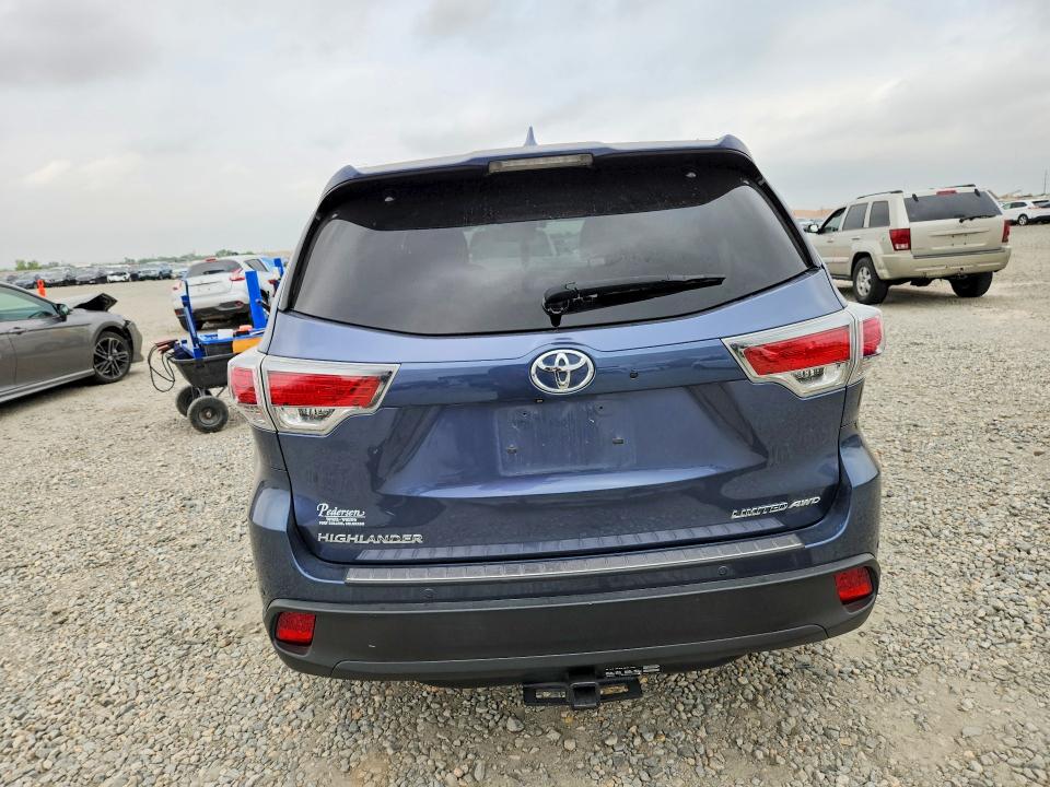 2016 Toyota Highlander VIN 5TDDKRFH8GS307811 COPART salvage auction — FRONT END, Co - Public - Salvage Title, sold $4,650 on 2026-07-28 (photo 6)