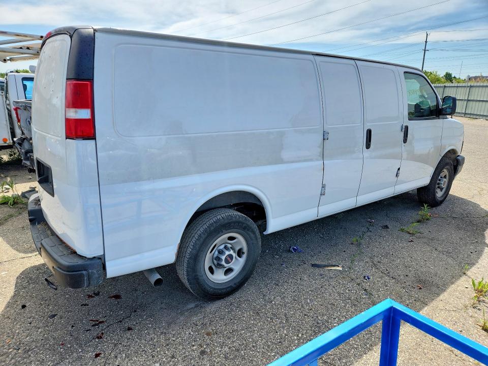 2023 Gmc Savana VIN 1GTW7BFP2P1134289 COPART salvage auction — FRONT END, Mi - Cert Of Title-Salvage Vehicle, sold $1,550 on 2026-07-18 (photo 3)