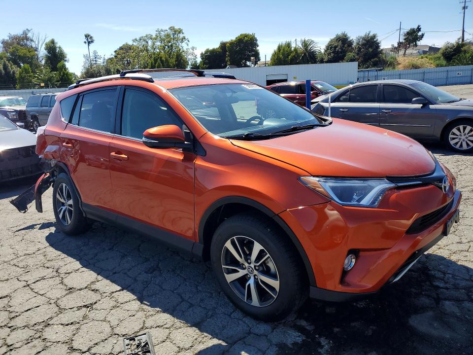 2016 Toyota Rav 4 VIN JTMRFREV5GJ102154 COPART salvage auction — REAR END, Ca - Salvage Certificate, sold $5,300 on 2026-07-06 (photo 4)