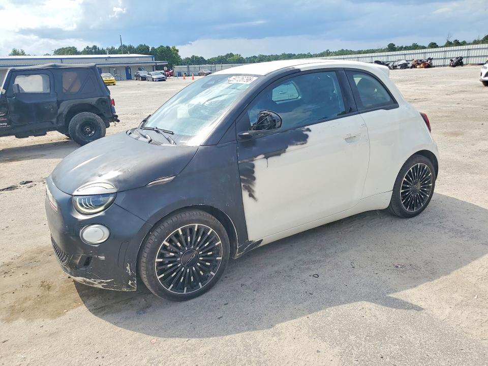 2024 Fiat 500 VIN ZFAFFAA48RX219851 COPART salvage auction — SIDE, SC - CERT OF TITLE-SALVAGE, sold $5,500 on 2026-08-03 (photo 1)