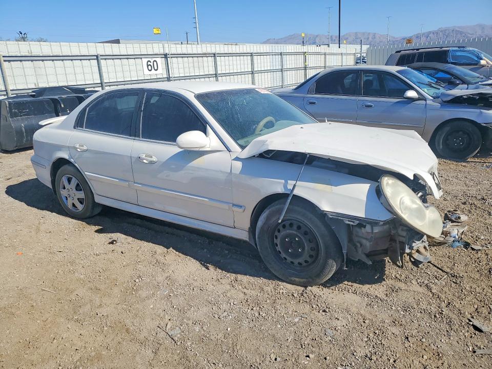 2004 Hyundai Sonata VIN KMHWF25HX4A932107 COPART salvage auction — FRONT END, Nv - Non-Repairable Vehicle Cert, sold $125 on 2026-07-07 (photo 4)