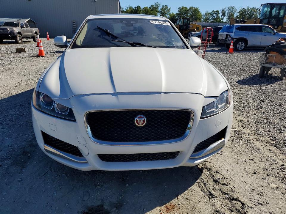 2019 Jaguar Xf VIN SAJBD4FX9KCY78845 COPART salvage auction — MINOR DENT/SCRATCHES, Ga - Certificate Of Title, sold $2,450 on 2026-07-20 (photo 5)