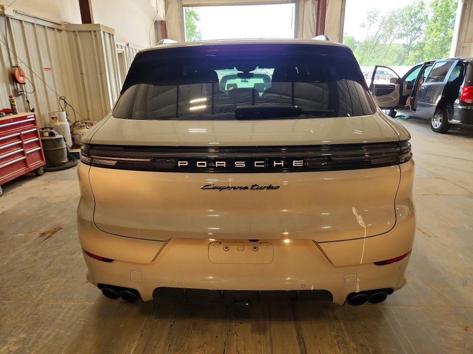 2024 Porsche Cayenne VIN WP1AM2AY4RDA48257 COPART salvage auction — FRONT END, Wi - Cert Of Title-Claim Paid, sold $86,500 on 2026-07-22 (photo 6)