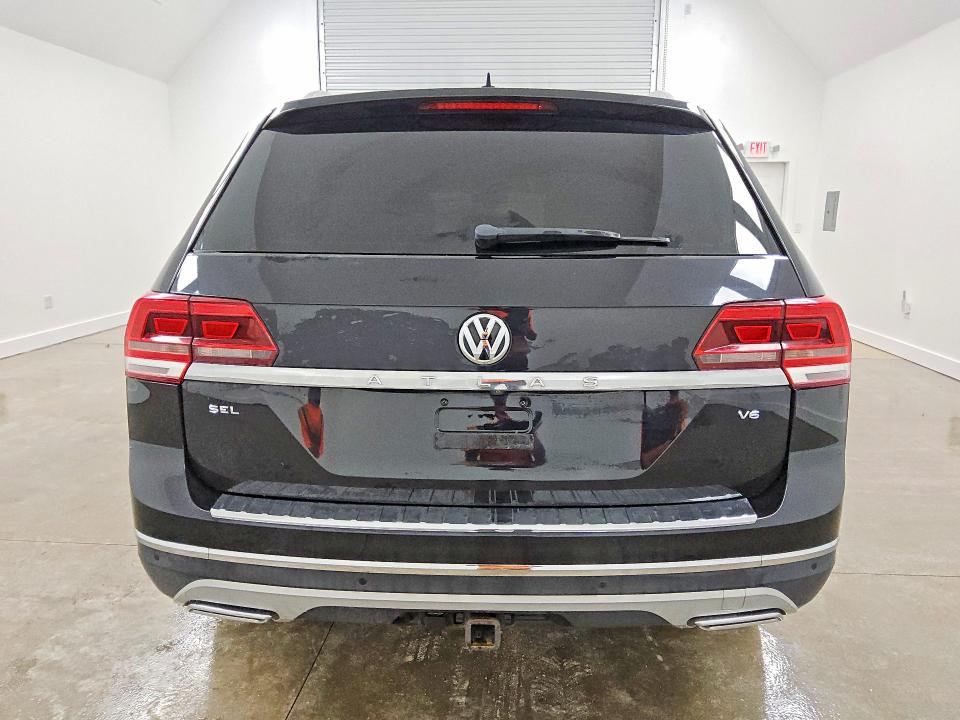 2018 Volkswagen Atlas VIN 1V2ER2CA3JC502415 COPART salvage auction — MINOR DENT/SCRATCHES, GA - CERTIFICATE OF TITLE, sold $7,200 on 2026-07-23 (photo 6)