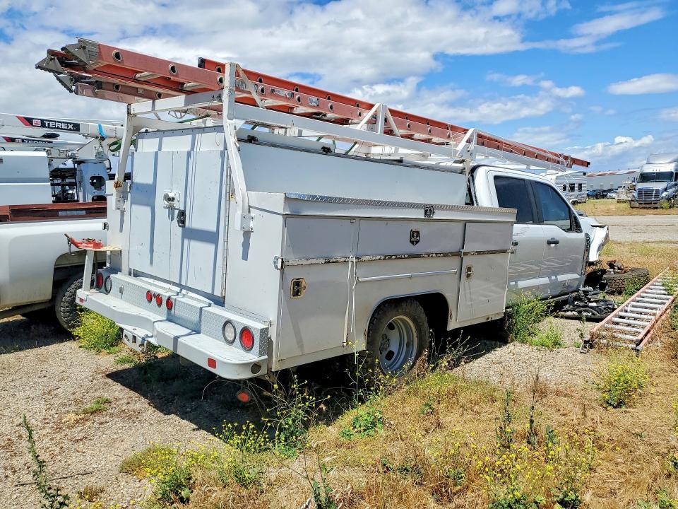 2023 Ford F-350 super duty VIN 1FD8W3GN8PED79729 COPART salvage auction — FRONT END, CA - SALVAGE CERTIFICATE, sold $7,900 on 2026-07-29 (photo 3)