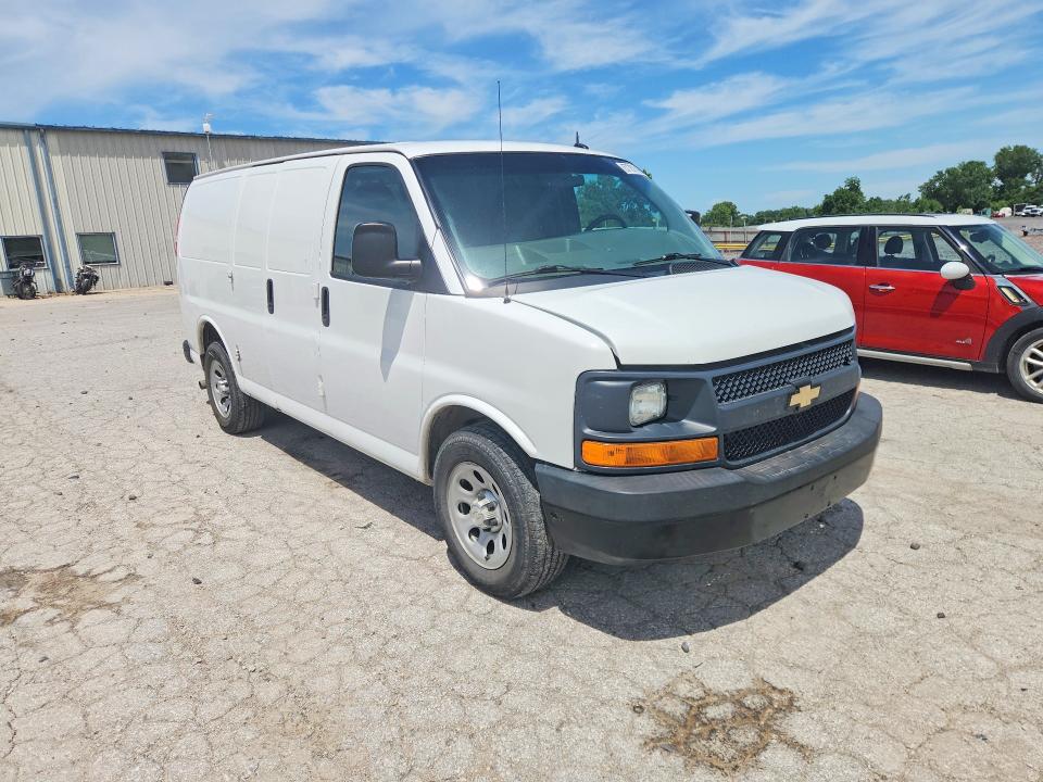 2014 Chevrolet Express 1500 VIN 1GCSGAFX9E1191465 COPART salvage auction — MINOR DENT/SCRATCHES, Ks - Certificate Of Title, sold $325 on 2026-07-08 (photo 4)