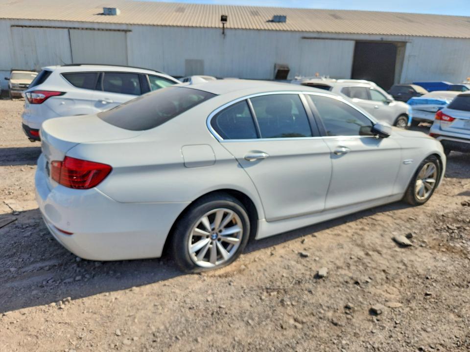 2016 BMW 5er VIN WBA5A7C52GG149947 COPART salvage auction — MINOR DENT/SCRATCHES, Va - Certificate Of Title, sold $4,100 on 2026-07-27 (photo 3)