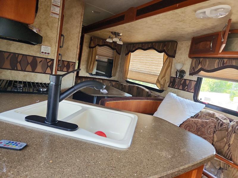 2012 Keystone rv Cougar VIN 4YDT31S29CV501238 COPART salvage auction — WATER/FLOOD, QC - IRRECUPERABLE, sold $625 on 2026-09-15 (photo 6)