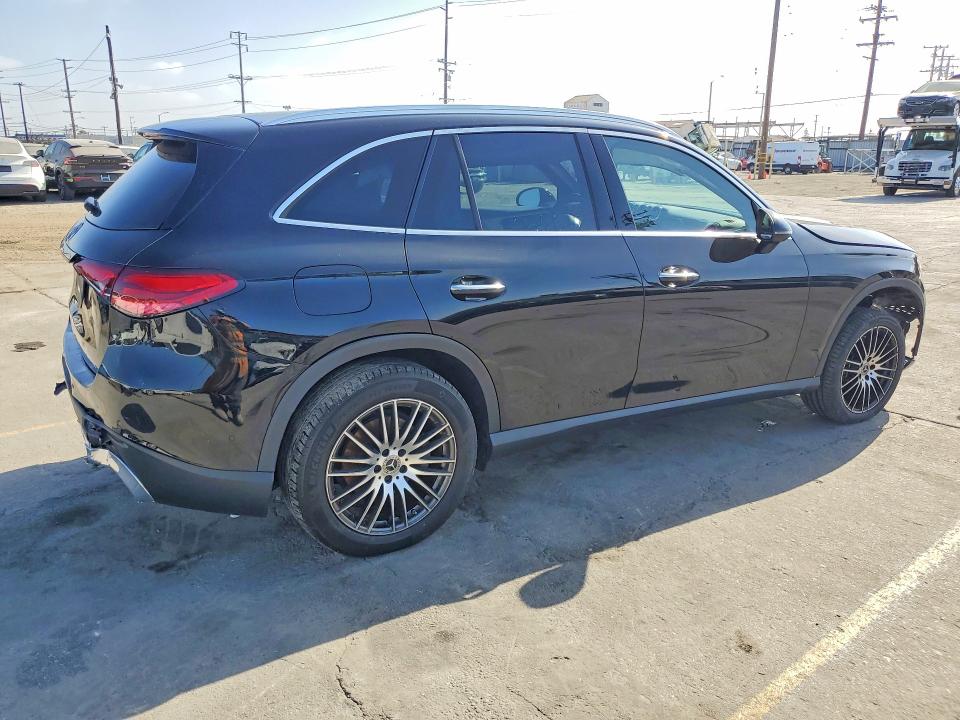 2024 Mercedes-benz Glc class VIN W1NKM4GB5RF184382 COPART salvage auction — FRONT END, CA - SALVAGE CERTIFICATE, sold $18,500 on 2026-07-29 (photo 3)