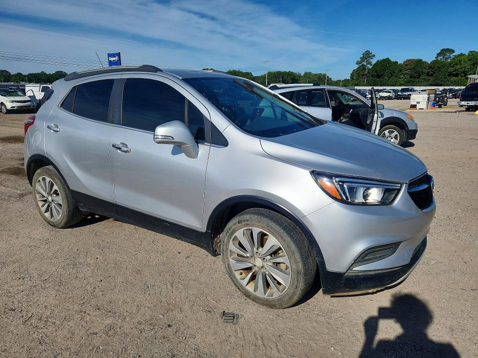 2019 Buick . VIN KL4CJASBXKB923831 COPART salvage auction — NORMAL WEAR, FL - CERTIFICATE OF TITLE, sold $1,300 on 2026-07-02 (photo 4)