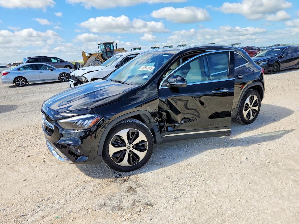 2025 Mercedes-benz VIN W1N4N4HB5SJ695128 COPART salvage auction — SIDE, Tx - Salvage Vehicle Title, sold $4,200 on 2026-07-30 (photo 1)