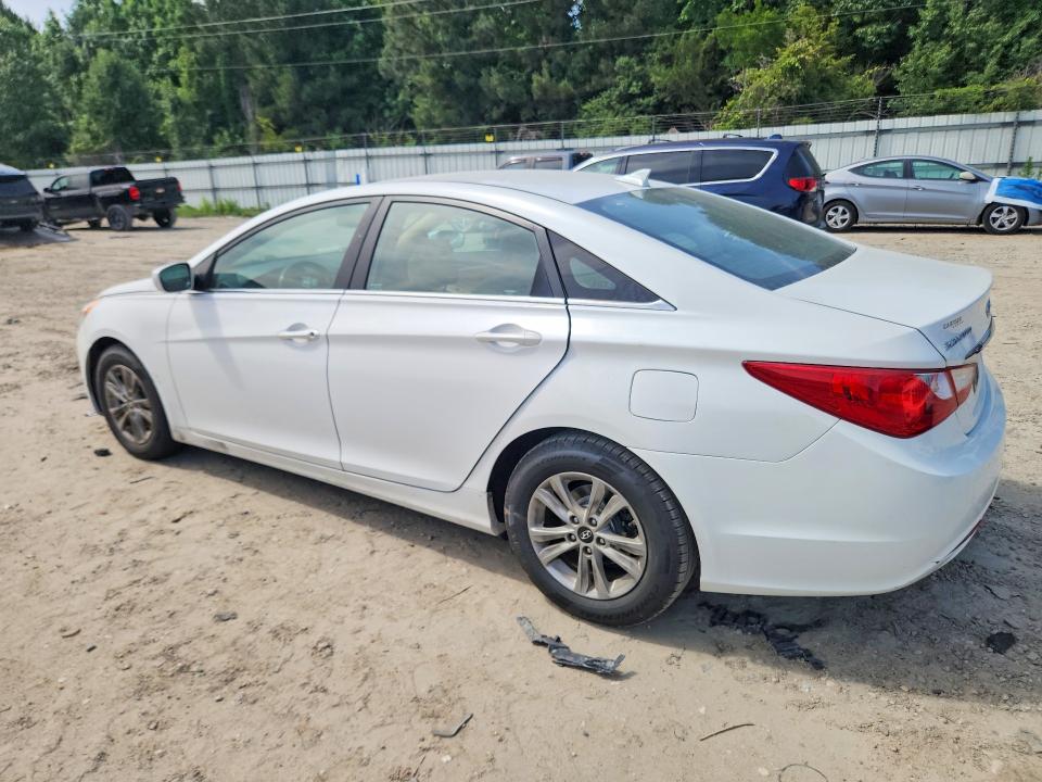 2013 Hyundai VIN 5NPEB4AC5DH804559 COPART salvage auction — MINOR DENT/SCRATCHES, Va - Certificate Of Title, sold $350 on 2026-07-06 (photo 2)