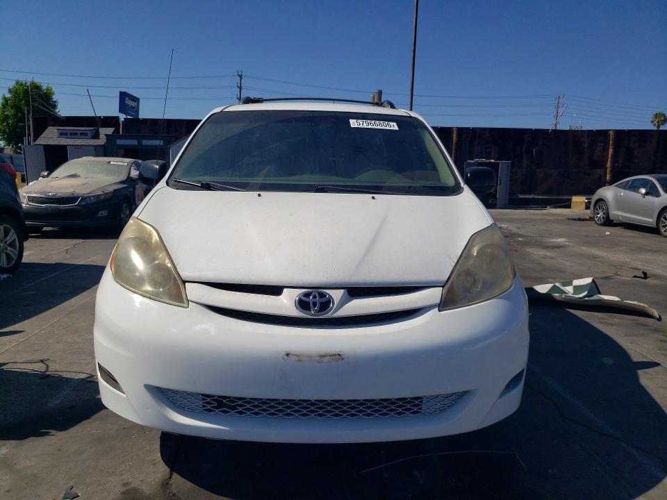 2009 Toyota Sienna VIN 5TDZK23C39S266304 COPART salvage auction — SIDE, CA - SALVAGE CERTIFICATE, sold $850 on 2026-07-31 (photo 5)