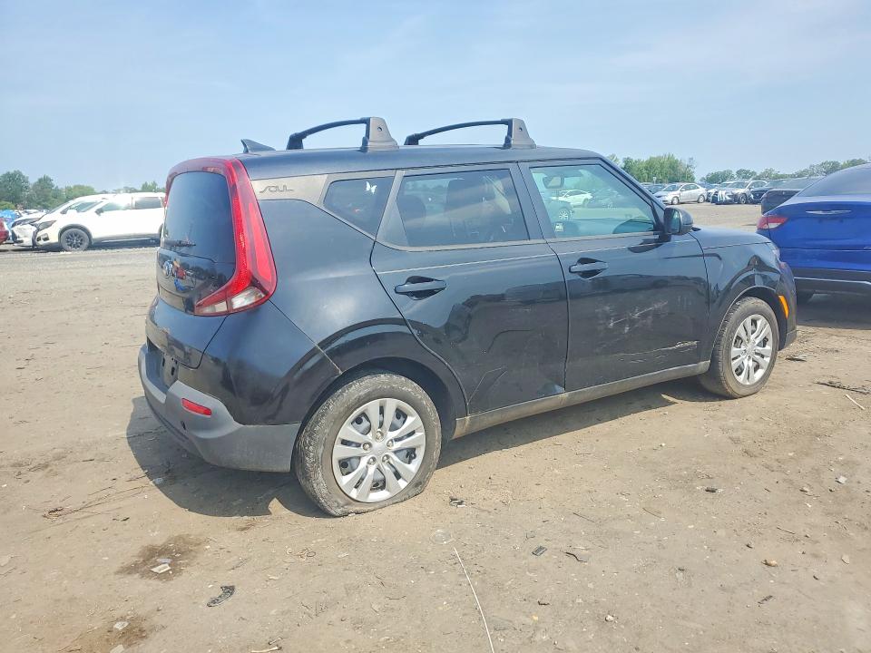 2021 Kia Soul VIN KNDJ23AU5M7761248 COPART salvage auction — MINOR DENT/SCRATCHES, VA - CERTIFICATE OF TITLE, sold $2,300 on 2026-07-16 (photo 3)