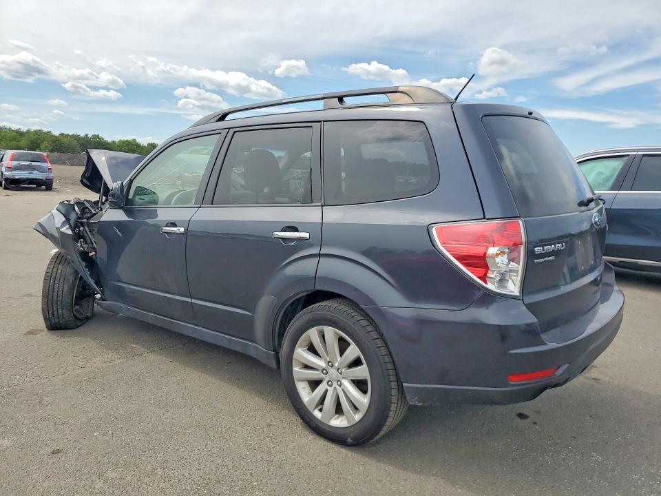 2013 Subaru Forester VIN JF2SHACC3DH426870 COPART salvage auction — FRONT END, NY - MV-907A SALVAGE CERTIFICATE, sold $400 on 2026-07-27 (photo 2)
