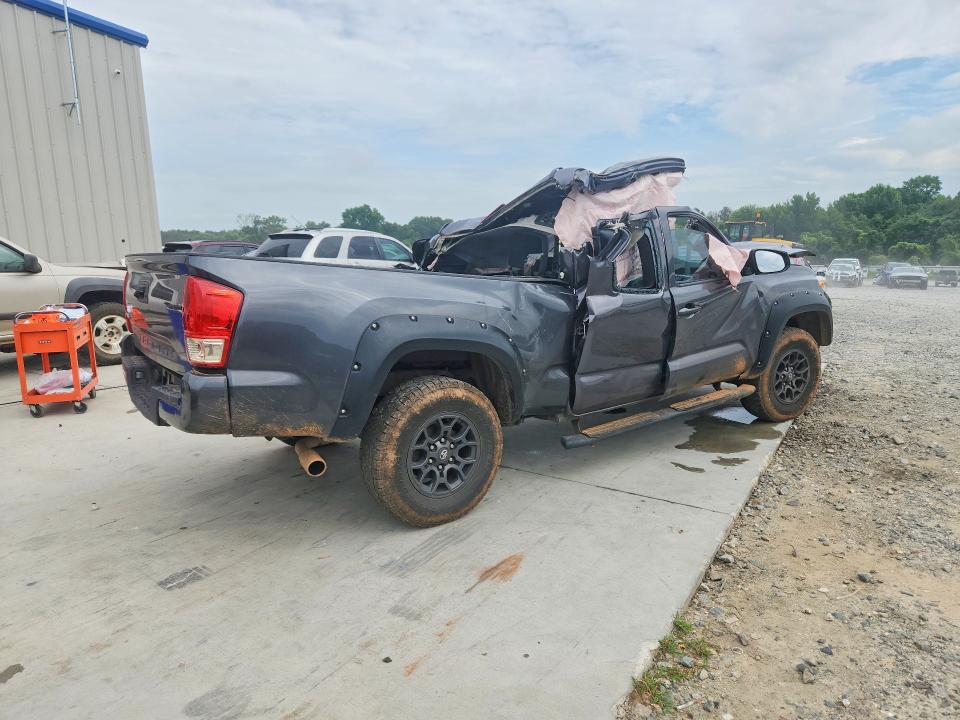 2017 Toyota VIN 5TFSX5EN6HX056839 COPART salvage auction — ROLLOVER, Ga - Bill Of Sale - Parts Only, sold $3,800 on 2026-07-02 (photo 3)