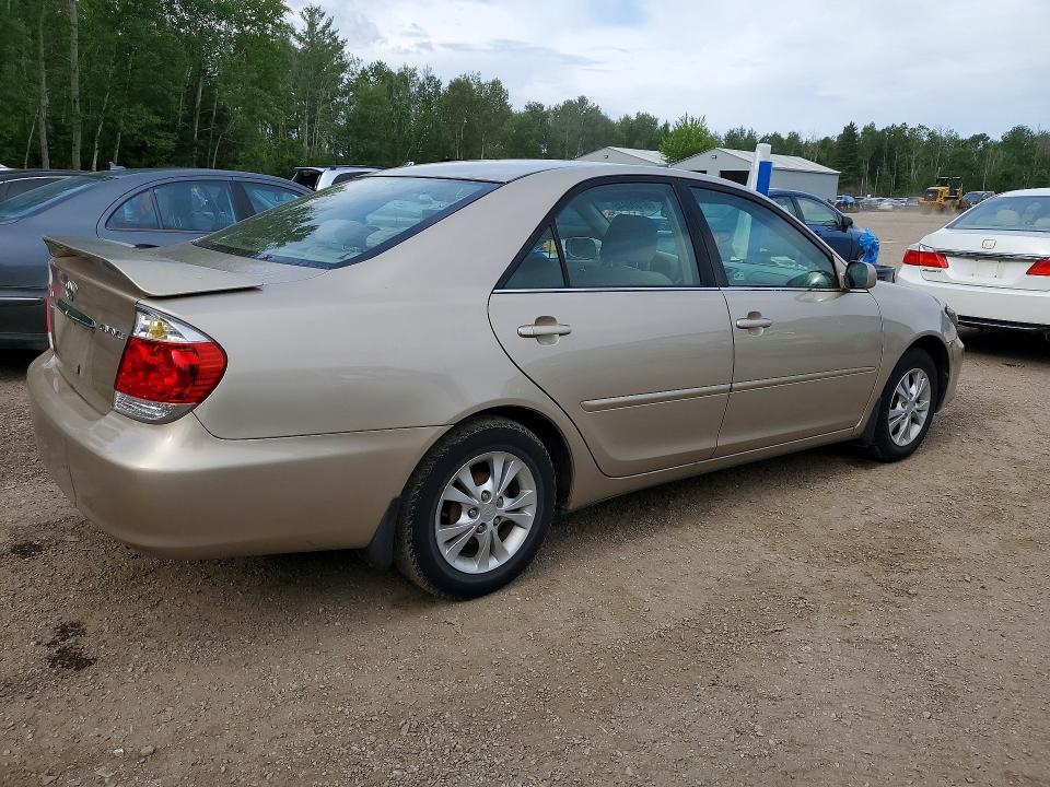 2005 Toyota VIN 4T1BE32K85U635909 COPART salvage auction — SIDE, On - Permit No Brand - Unfit, sold $800 on 2026-07-02 (photo 3)
