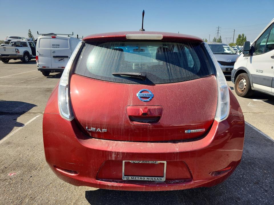 2013 Nissan Leaf VIN 1N4AZ0CP6DC421122 COPART salvage auction — MINOR DENT/SCRATCHES, Ca - Lien Papers-Clean Or Ac, sold $225 on 2026-07-02 (photo 6)