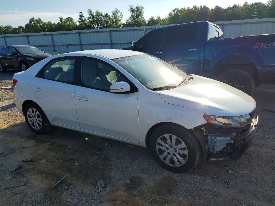 2012 Kia Forte VIN KNAFU4A2XC5502427 COPART salvage auction — FRONT END, Va - Cert Of Title - Salvage, sold $450 on 2026-07-24 (photo 4)