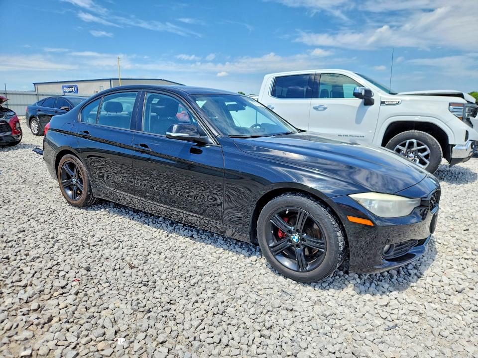 2014 BMW 3 series VIN WBA3C3C5XEP661348 COPART salvage auction — HAIL, Il - Certificate Of Title, sold $700 on 2026-07-27 (photo 4)
