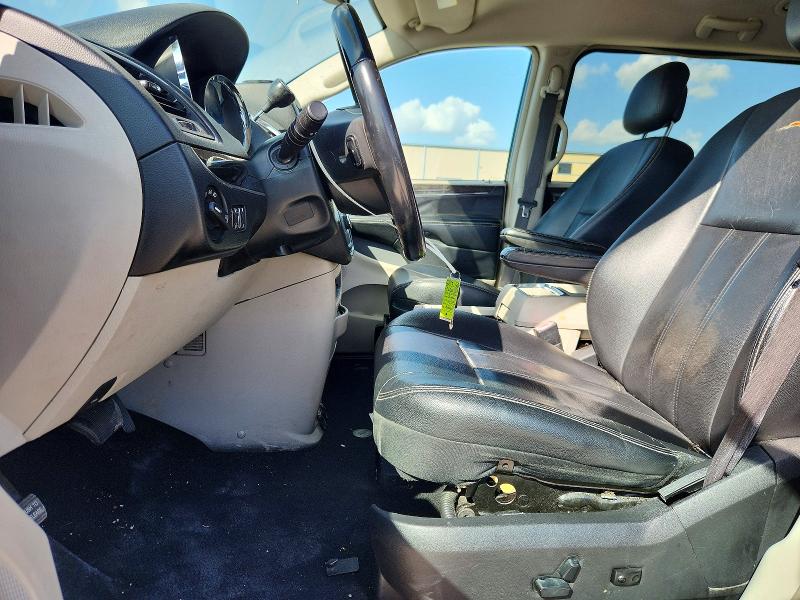 2016 Chrysler Voyager VIN 2C4RC1BG1GR142078 COPART salvage auction — HAIL, Tx - Certificate Of Title (P), sold $675 on 2026-07-09 (photo 7)