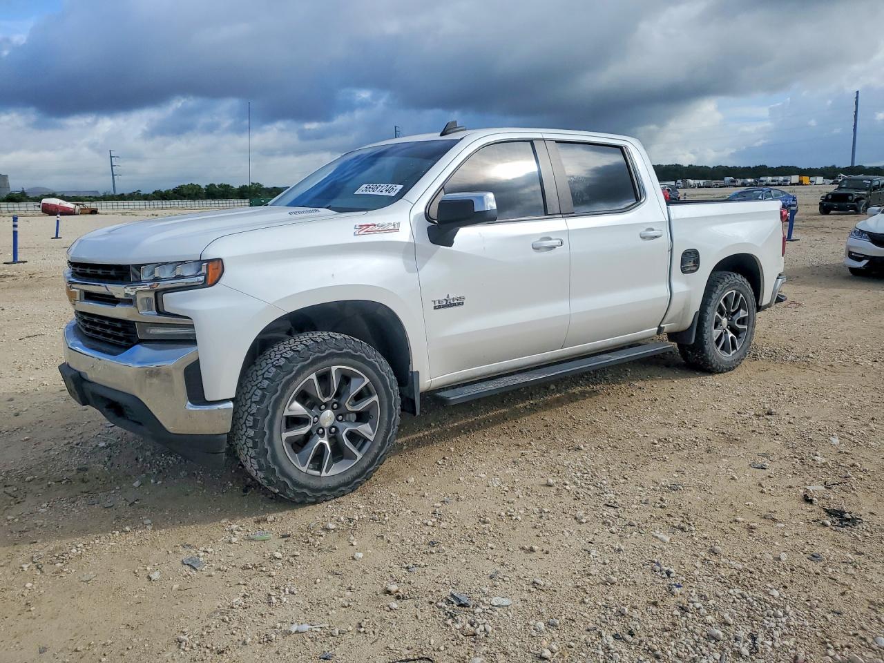 2020 Chevrolet Silverado 1500 VIN 3GCUYDET0LG272004 COPART salvage auction — Minor Dent/Scratches, TX - CERTIFICATE OF TITLE, sold $7,900 on 2026-07-09 (photo 1)