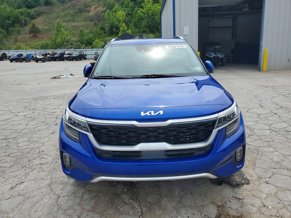 2022 Kia VIN KNDETCA21N7243197 COPART salvage auction — WATER/FLOOD, Wv - Salvage Cert - Flood Damaged, sold $4,250 on 2026-07-30 (photo 5)