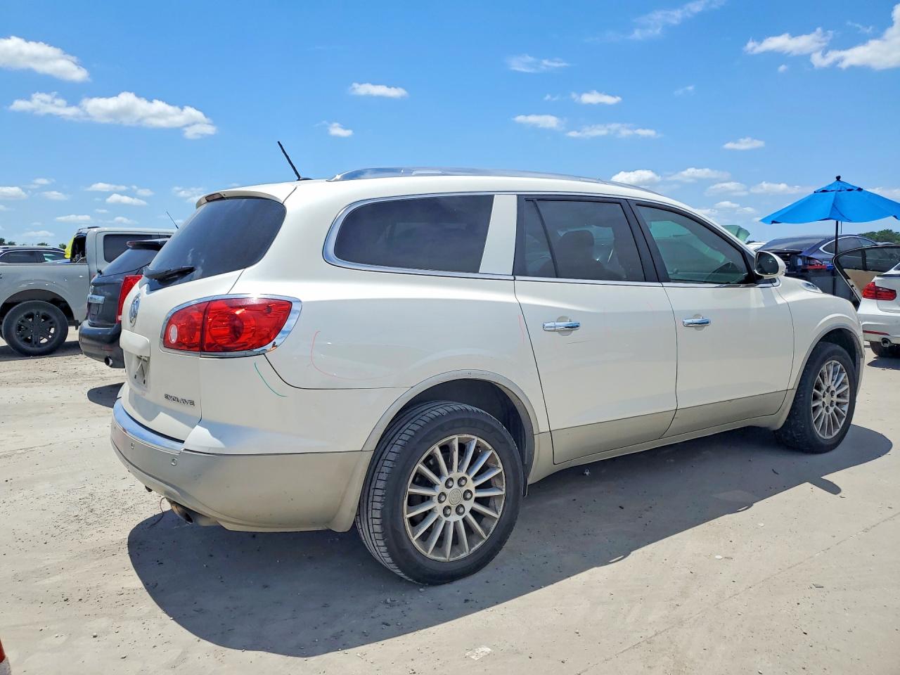 2012 Buick Enclave VIN 5GAKRCED9CJ113540 COPART salvage auction — Rear End, TX - SALVAGE VEHICLE TITLE, sold $1,600 on 2026-07-09 (photo 3)