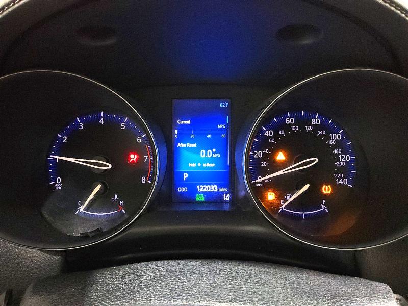 2018 Toyota C-hr VIN JTNKHMBX1J1000938 COPART salvage auction — MINOR DENT/SCRATCHES, FL - CERTIFICATE OF TITLE, sold $20 on 2026-07-21 (photo 9)