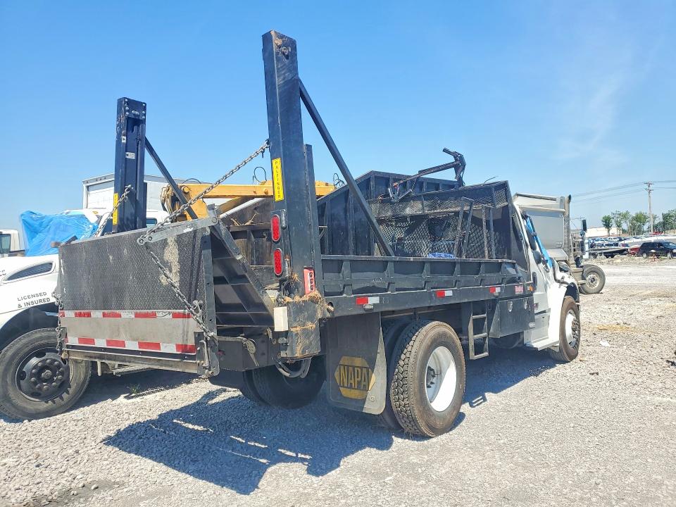 2026 Freightliner M2 106 VIN 1FVACWFC5THWP8401 COPART salvage auction — ROOF, TN - SALVAGE CERTIFICATE, sold $11,700 on 2026-07-22 (photo 3)
