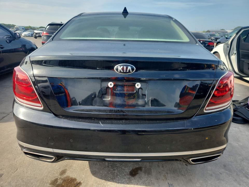 2019 Kia K900 VIN KNAS34J69K6014471 COPART salvage auction — WATER/FLOOD, Tx - Salvage Title-Flood Damage, sold $6,300 on 2026-07-02 (photo 6)
