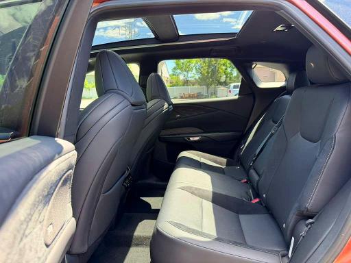 2023 Lexus RX 500h VIN 2T2BCMEA9PC005590 COPART salvage auction — MINOR DENT/SCRATCHES, Il - Certificate Of Title, sold $40,250 on 2026-09-10 (photo 8)