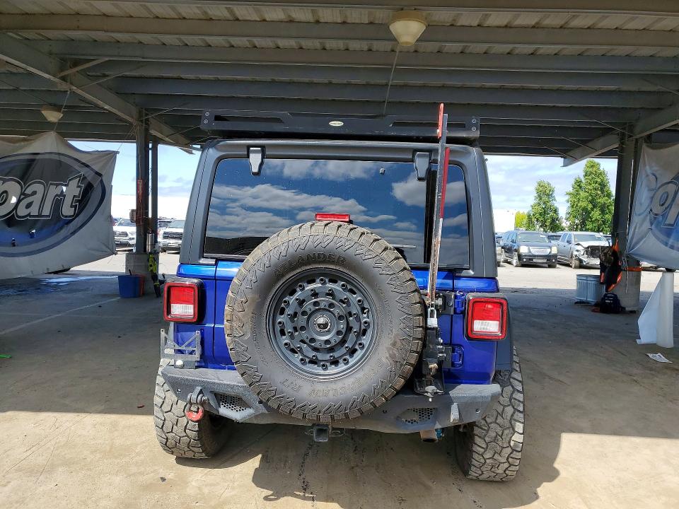 2018 Jeep Wrangler unlimited VIN 1C4HJXDNXJW331973 COPART salvage auction — FRONT END, CA - SALVAGE CERTIFICATE, sold $10,700 on 2026-07-16 (photo 6)